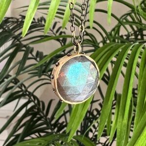 Kothari Labradorite and Rock Crystal Necklace